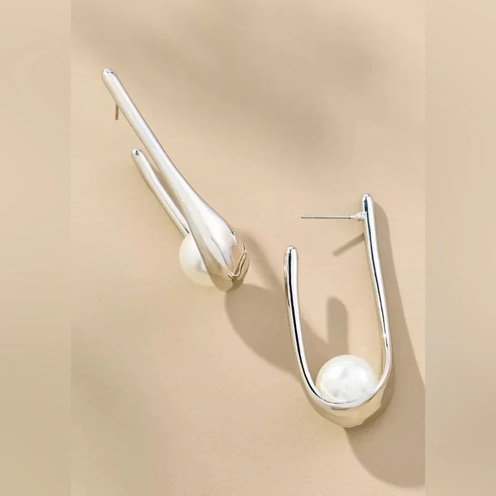 New Anthropologie Pearl Vintage Hoop Earrings - Picture 6 of 16